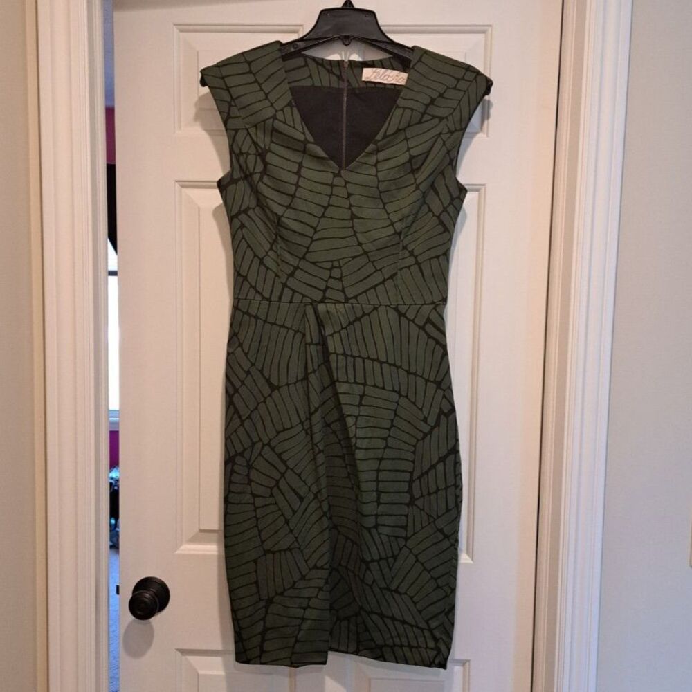 Lela Rose Women's Size 10 Sleeveless V-Neck Sheath Dress Green &Black Silk Blend